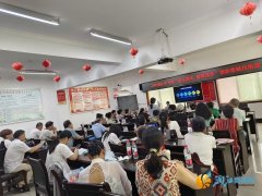 <b>凭仗丰硕的视觉创做经验和获经</b>